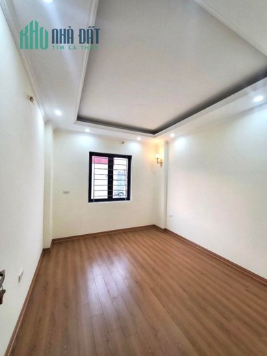 BÁN NHÀ ĐẸP ĐẦY ĐỦ CÔNG NĂNG SÁNG THOÁNG TRƯỚC SAU OTO ĐỖ CỦA 51 M PHỐ THỊNH LIỆT , HOÀNG MAI CHỈ