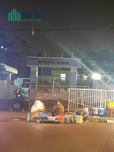 Bán đất tặng nhà 4 tầng ngay chợ sáng Bùi Minh Trực chỉ 10.4tỷ