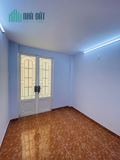 Bán Nhà Sư Vạn Hạnh Quận 10 Nhà 15 m2 3 tầng BTCT Giá 2,85 tỷ .