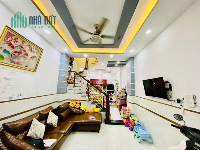 Bán nhà CC, HXH, Lê Văn Thọ, P9, Gò Vấp, 60m2, 4 T, Giá chỉ 6 tỷ 8
