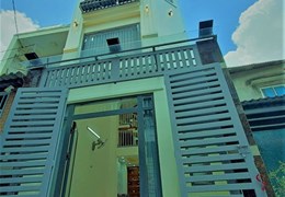 Chính Chủ Bán Nhà Gần 9 Tỷ - 190 m2 - 4 Tầng - CMT8 - Quận 3 - 0902934079
