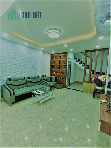 Chính Chủ Bán Nhà Gần 9 Tỷ - 190 m2 - 4 Tầng - CMT8 - Quận 3 - 0902934079