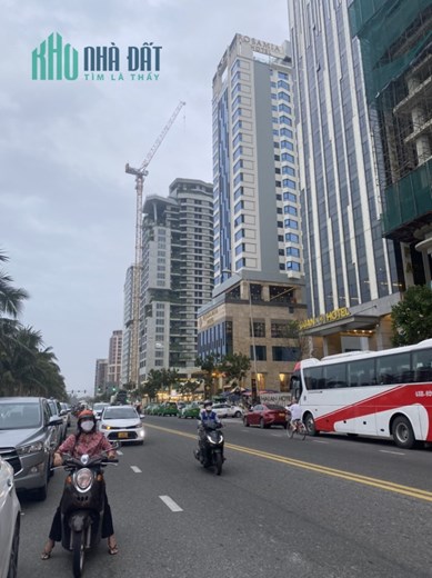 Lô góc 3 mặt tiền An Thượng chỉ 1 lô duy nhất không có lô nào khác.Khu phố Tây sầm uất nhất Đà Nẵng.