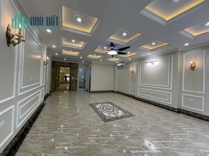 Bán nhà 100m2 phố Yên Phụ, Tây Hồ Ô tô tránh Thang máy Kinh doanh 14.7 Tỷ