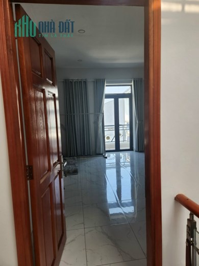 Nhà KDC An Phú 17 CN 68m2 trệt 2 lầu ngột ngân hàng