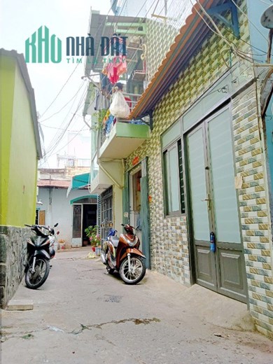 Nhà bán hẻm thông Hưng Phú và Dã Tượng P10Q8 - Giá : 1 Tỷ 980