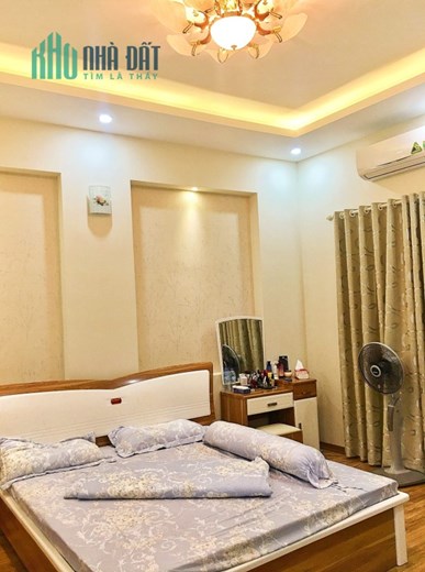 Bán Nhà Đống Đa 40 x 4 Tầng MT 5m Ba Gác Đỗ Cửa Giá 4.3 Tỷ.