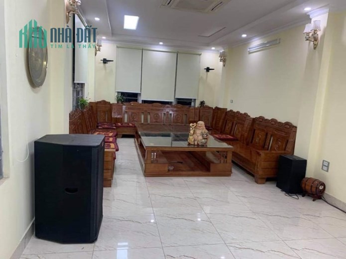 Bán nhà Đẹp Hoàng Cầu, 5 Tầng, 53m2, 5PN, Đống Đa, 8,3 tỷ