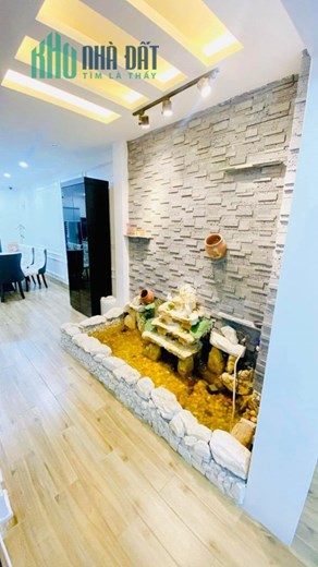 Chính chủ cần bán nhanh nhà lô góc mặt hồ Linh Đàm 140m2- mt 4.3m- giá siêu rẻ 33.5 tỷ.0968796366