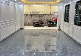 Bán nhà phân lô phố Nguyễn Khang,Trung Hòa 60 m2 x 7 t mặt 4 m lô góc giá 14 tỷ