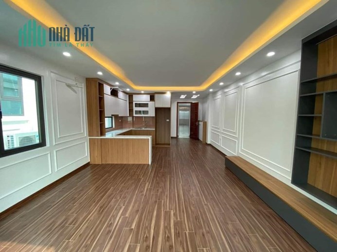 Bán nhà phân lô phố Nguyễn Khang,Trung Hòa 60 m2 x 7 t mặt 4 m lô góc giá 14 tỷ