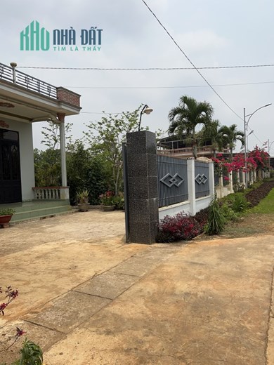 CHÍNH CHỦ KẸT TIỀN BÁN NHANH LÔ ĐẤT RỘNG VỊ TRÍ ĐẸP NGAY TRUNG TÂM TT. EAKAR