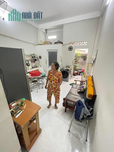Chính chủ trang bìa ,hẻm xe hơi 8 m,ngay khu vip quận 7,Nguyễn Thị Thập,P Binh Thuận Q7