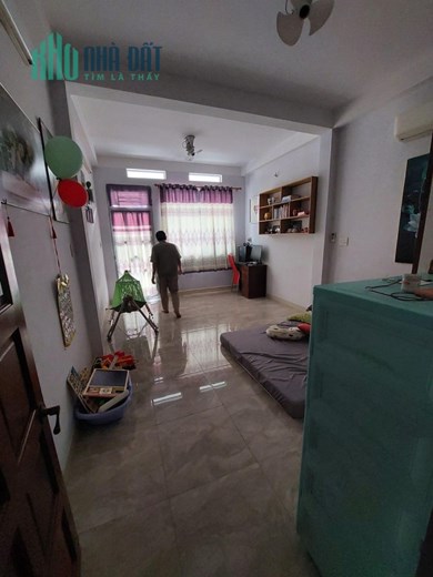 chính chủ bán nhà mặt tiền ô tô 2 chiều đường tên lửa, 4 tầng, 49m2 chỉ 11.5 tỷ