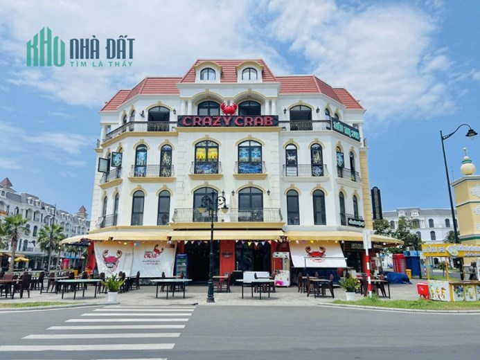 Căn Shop Grand World ngay tháp đồng hồ và cổng chợ đêm mua chỉ 6.680 tỷ hợp đồng thuê 61tr/tháng