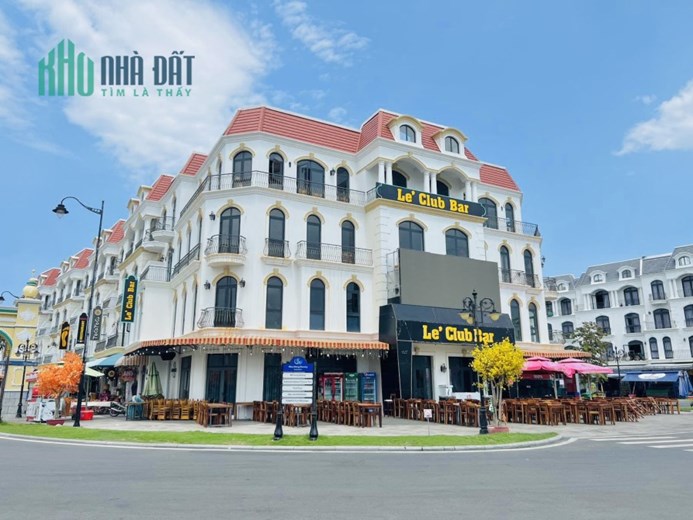Căn Shop Grand World ngay tháp đồng hồ và cổng chợ đêm mua chỉ 6.680 tỷ hợp đồng thuê 61tr/tháng