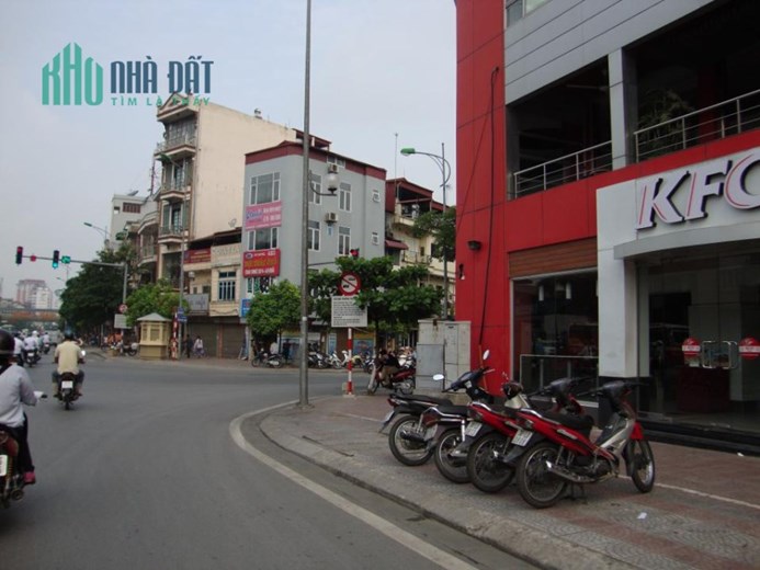 Bán nhà ngõ đường Nguyễn Văn Cừ, Long Biên. 30mx5 Tầng, lô góc -  Giá 3,95 tỷ
