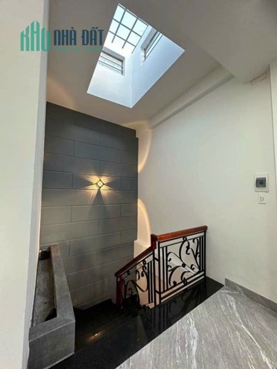 Bán nhà 3 mê 3 tầng, căn góc 2 mặt kiệt ô tô 193 Hà Huy Tập.