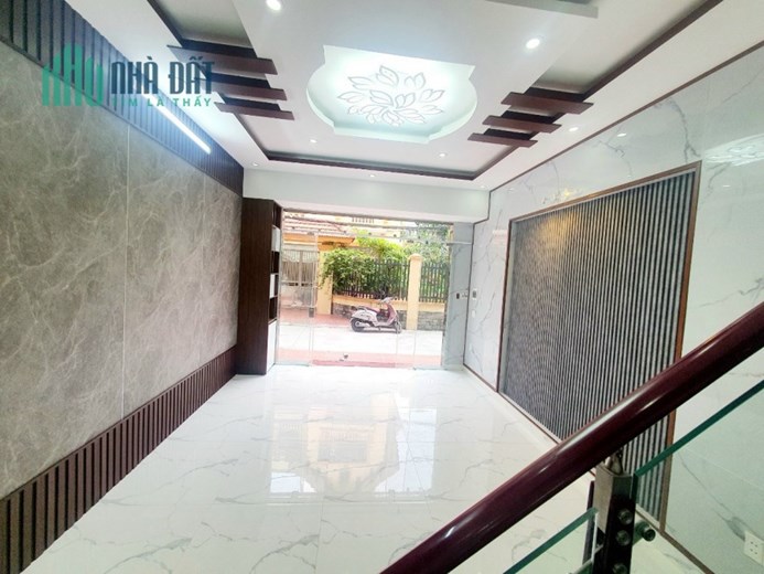 Bán nhà phố Trung Lực - Hải An, diện tích 55m x 3 tầng GIÁ 2.89 tỉ vị trí mặt ngõ cực nông