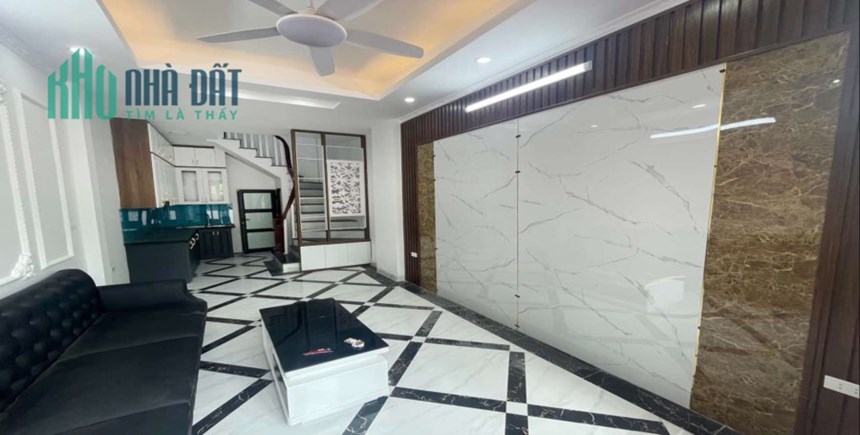 Bán nhà phố Mai Phúc, quận Long Biên, đẹp thoáng sáng, sát vinhome, 32m2x 5 tầng,  2 tỷ 6