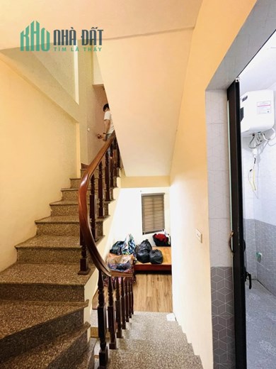 CẦN BÁN GẤP NHÀ PHỐ KHƯƠNG TRUNG, 30M2, 4 TẦNG, MT 3.3M, 3.2TỶ, 0382328365.