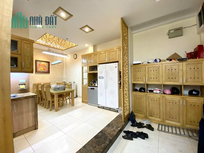 Bán Nhà TRÍCH SÀI View HỒ TÂY 5Ngủ. N.Thất Cao Cấp. MT 4.5m. 2 mặt thoáng. 7.2 tỷ.
