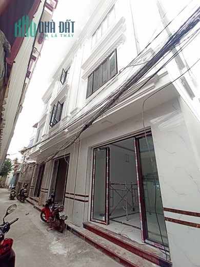 Bán nhà xây mới tinh ngõ cực nông Phố Lực Hành,diện tích  47m x 4 tầng GIÁ 3.25 tỉ