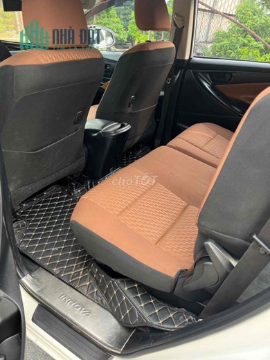 Bán nhanh Toyota Innova cuối 2017 chính chủ xe zin