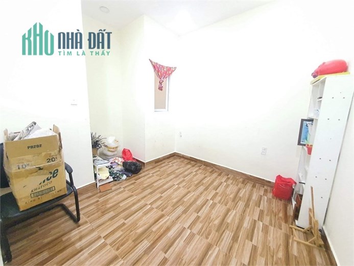 TRUNG TÂM QUẬN 10 HẺM TRƯỚC NHÀ 4M SÁT MẶT TIỀN HẺM THÔNG