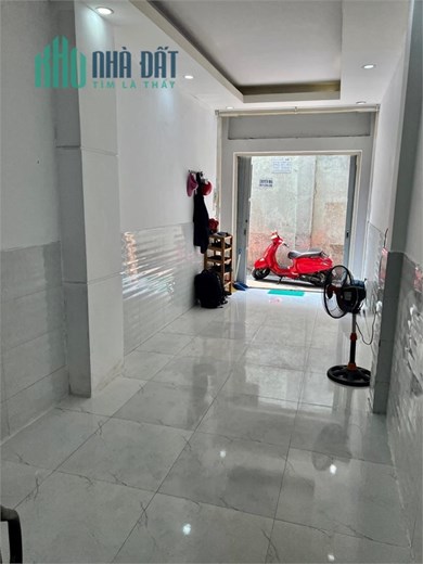 QUẬN 10 XE HƠI ĐỖ CỔNG CÁCH MẶT TIỀN 2 CĂN HẺM THÔNG VỪA Ở VỪA