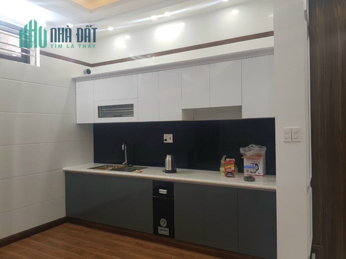 Bán nhà xây mới tinh ngõ 229 Hàng Kênh thông Lạch Tray, 43m x 4 tầng GIÁ 2.8 tỉ cực đẹp