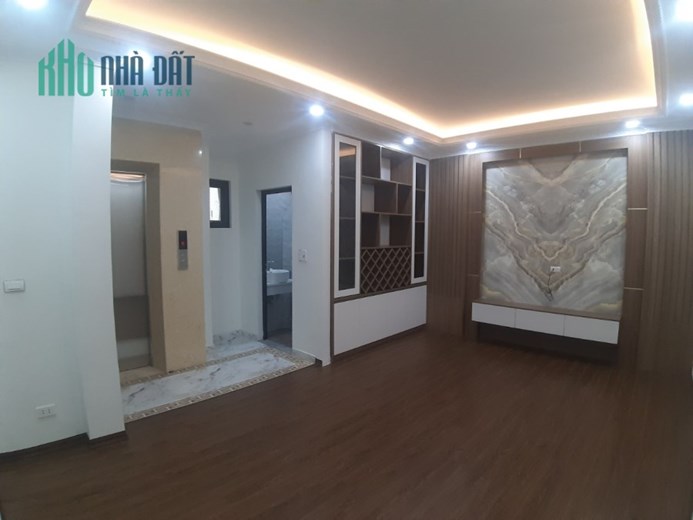 Bán nhà Ngọc Khánh 50m2, mt4m, 6 tầng thang máy, 7.5 tỷ Ba Đình.