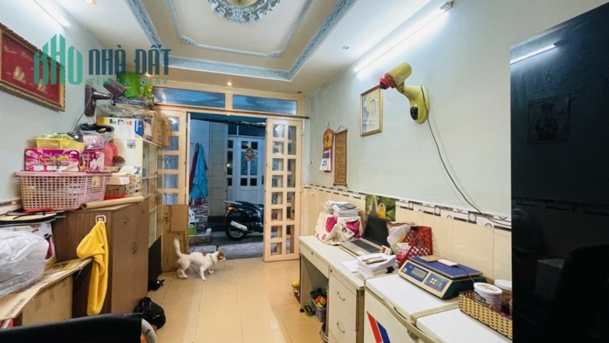 Hẻm ba gác Hai Bà Trưng, Phường 8, Quận 3, 2PN, giá 3 tỷ 2