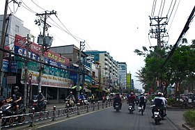 MẶT TIỀN ĐƯỜNG CÁCH MẠNG THÁNG 8 20 x 40, HĐT 500 TRIỆU/THÁNG 3 TẦNG 300 TỶ.