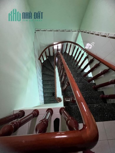 chính chủ cần bán nhà 2 tầng đường tỉnh lộ 10, hẻm ba gác, 77m2 chỉ 6.8 tỷ TL