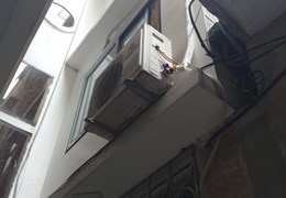 Cho thuê nhà riêng 10m2* 4 tầng tại  ngõ 269 Lạc Long Quân , Hà Nội.