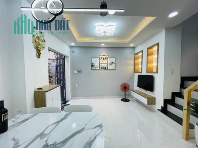 BÁN NHÀ HXH THÔNG- CỐNG LỞ- TÂN BÌNH- 80M2- NHÀ 3 TẦNG- XE HƠI NGỦ TRONG NHÀ- CHỦ NHÀ KẸT TIỀN GIẢM