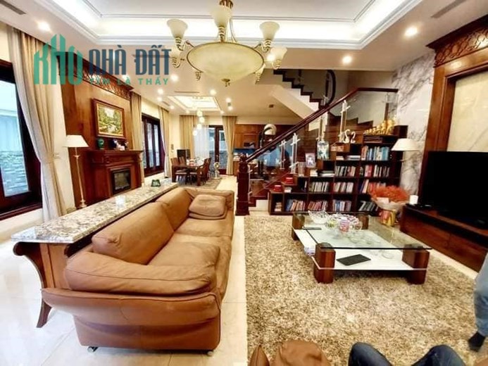 BÁN NHÀ PHỐ ĐỐC NGỮ - BA ĐÌNH. PHÂN LÔ. 3 MẶT TIỀN. DT 104M2. MT 8,5M. GIÁ 25 TỶ