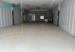 Cho Thuê nhà Mặt Phố Phạm Văn Đồng 62 C4 MT 8.5m 19tr/tháng.