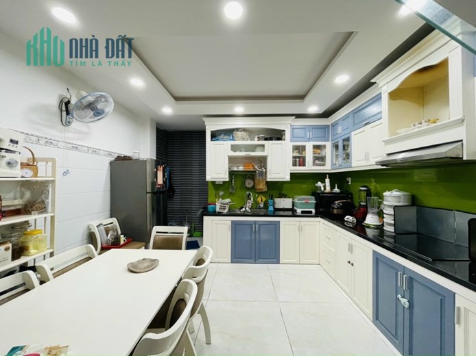 Bán nhà CC HXH, Phạm Văn Chiêu, 4.1x13m, 5 tầng mới đẹp, full nội thất chỉ 6.4 tỷ TL