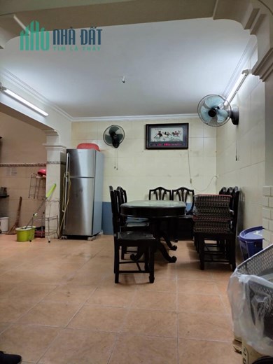 BÁN NHÀ PHỐ TRẦN QUỐC HOÀN, CẦU GIẤY, Ô TÔ TRÁNH,MẶT NGÕ THÔNG KINH DOANH, Ở CỰC THÍCH, 15 TỶ