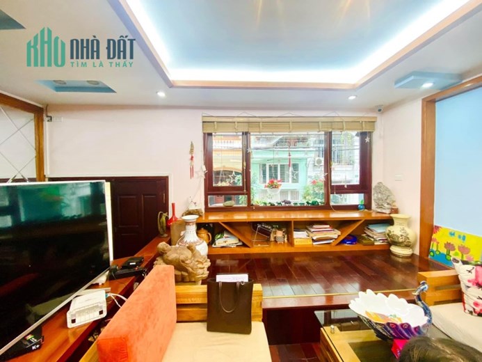 BÁN NHÀ PHỐ TRUNG KÍNH TO, CẦU GIẤY, KHU VỰC VIP TOÀN BIỆT THỰ , Ở CỰC THÍCH, AN NINH TUYỆT ĐỐI