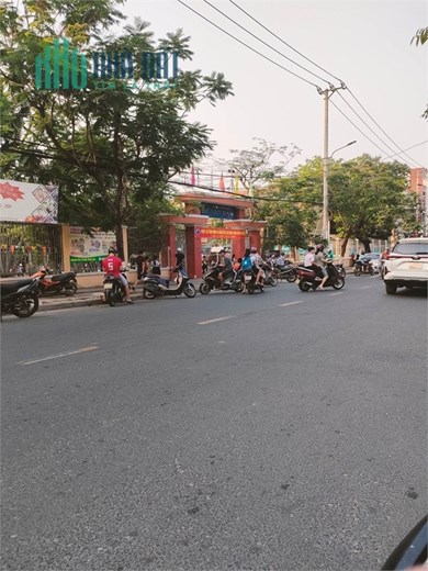 Ngày 12.4.2023 Chủ gấp bán giảm chào 500 tr giá chào mới chính chủ 9.5 tỷ. 

 DÒNG TIỀN 40 TRIỆU