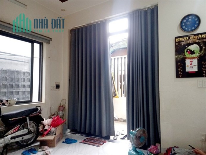NHÀ ĐẸP 2T KIỂU BIỆT THỰ - SÁT SÔNG, NÚI GẦN BIỂN 300M- KIỆT Ô TÔ - CÓ GARA TRONG NHÀ - NGANG KHỦNG