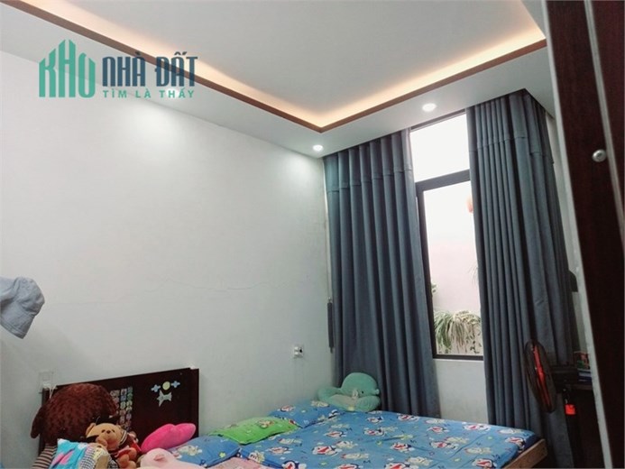 NHÀ ĐẸP 2T KIỂU BIỆT THỰ - SÁT SÔNG, NÚI GẦN BIỂN 300M- KIỆT Ô TÔ - CÓ GARA TRONG NHÀ - NGANG KHỦNG