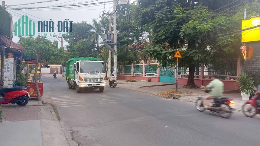 NGỘP NẶNG, NGÂN HÀNG ĐỊNH GIÁ 6.2 TỶ BÁN CHỈ 5.6 TỶ, CHO VAY 5 TỶ BÁN GẤP NHÀ 85M2, HXH TÂY HÒA