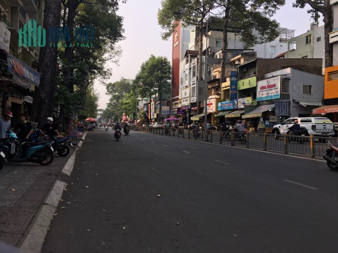 Nhỉnh 4 Tỷ-Quận 10 – Lê Hồng Phong – Cách Mặt Tiền 2 Căn – Nở Hậu Tài Lộc