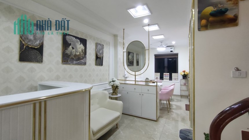 BÁN NHÀ VÕNG THỊ, DT45M, 5 TẦNG, GARA Ô TÔ, NGÕ THÔNG,KD,  AN SINH ĐỈNH CAO, 9 TỶ, LH 0878679666.