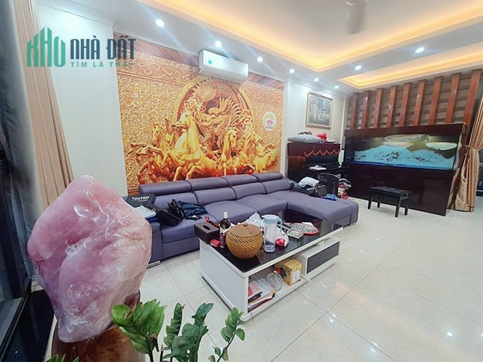 CẦN BÁN NHÀ PHỐ NGỌC LÂM, DT 58M, 5T, 6.2 TỶ, LÔ GÓC, THÔNG Ô TÔ, NỘI THẤT SANG TRỌNG