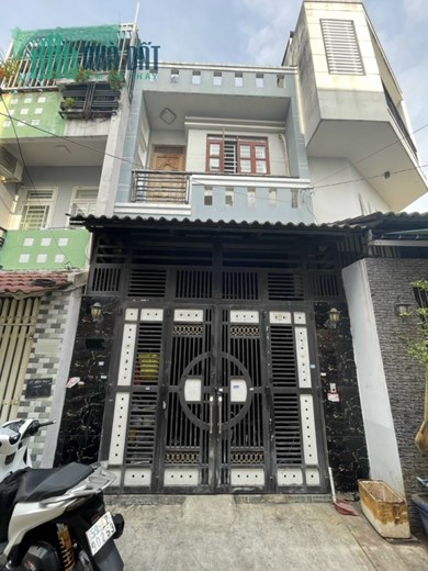 Nhà bán 1trệt 1lầu.  2 phòng ngủ